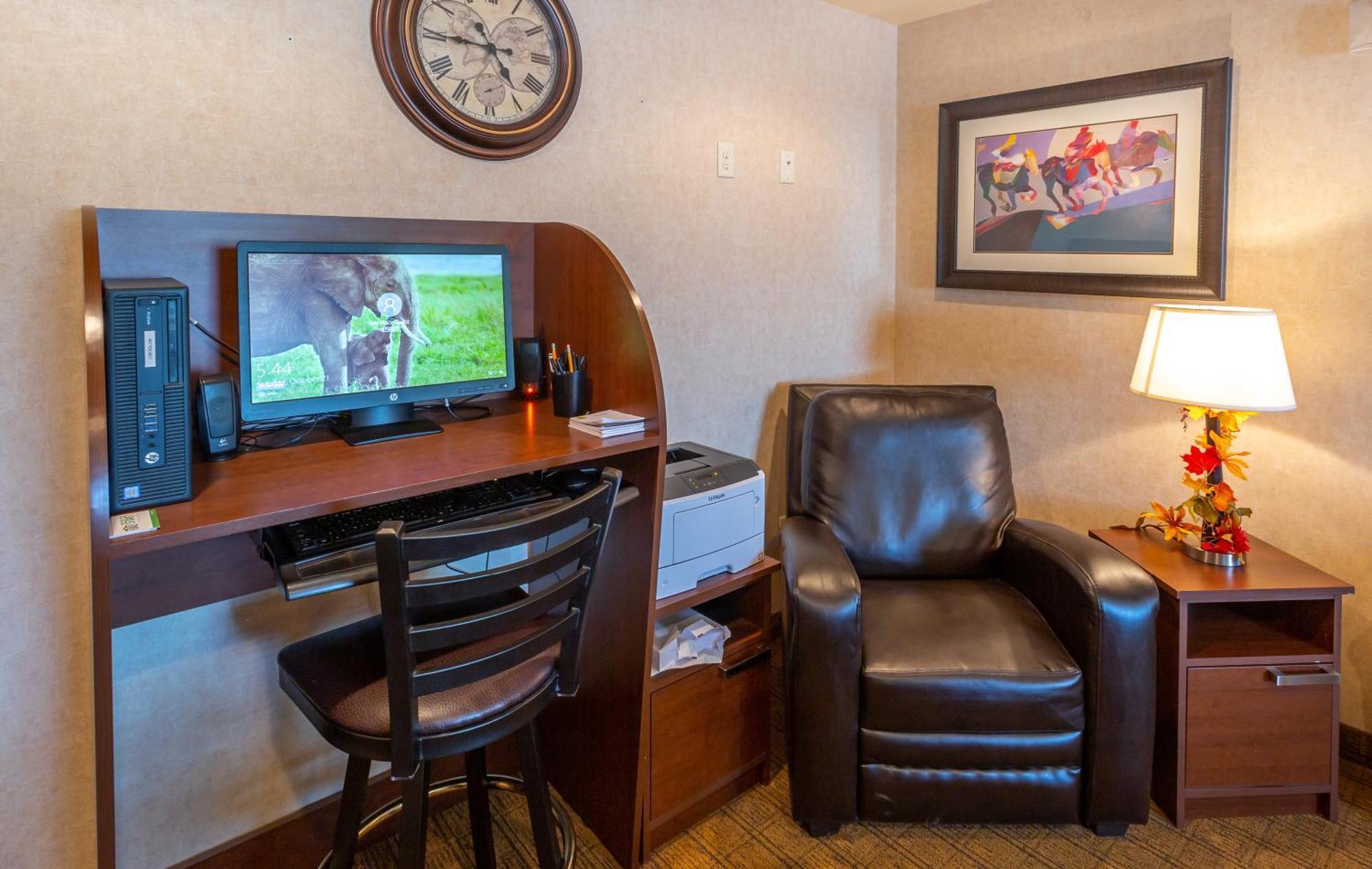 Hotel My Place Hotel-dickinson, Nd 2*