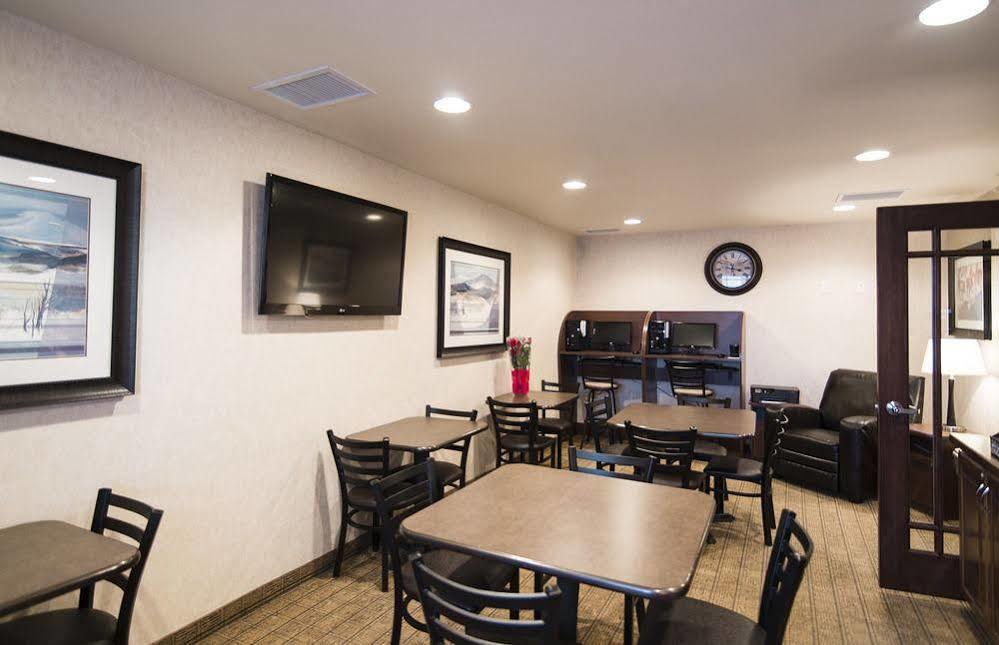 My Place Hotel-dickinson, Nd Hotel 2*